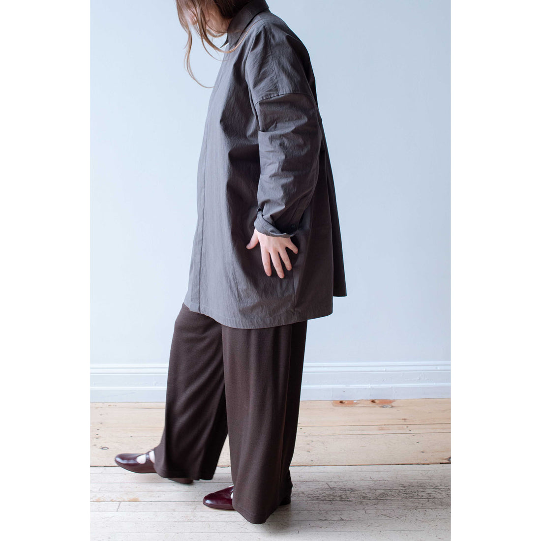 Black Crane Wool Straight Pants in Cacao