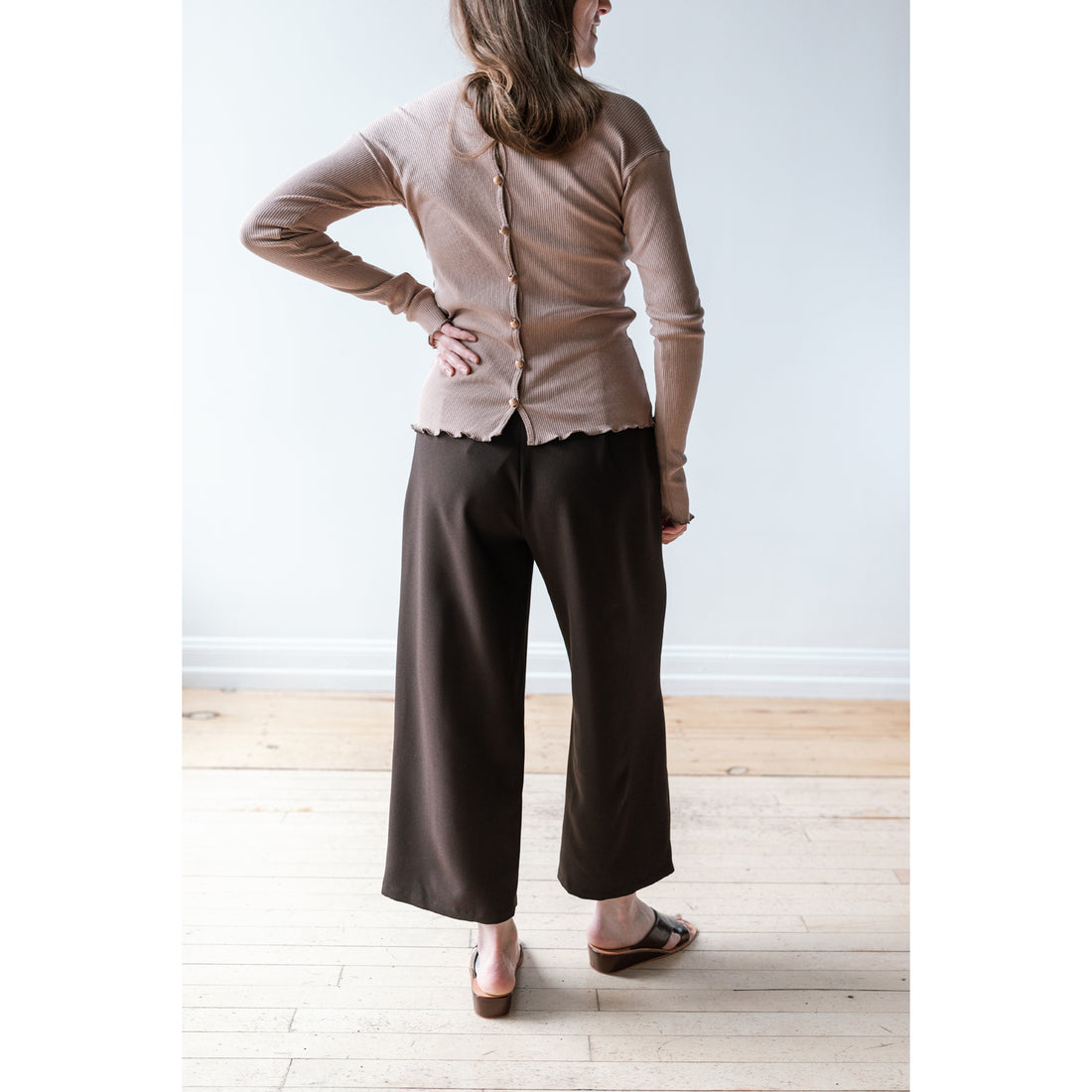 Baserange Tav Cardigan in Dried Beige