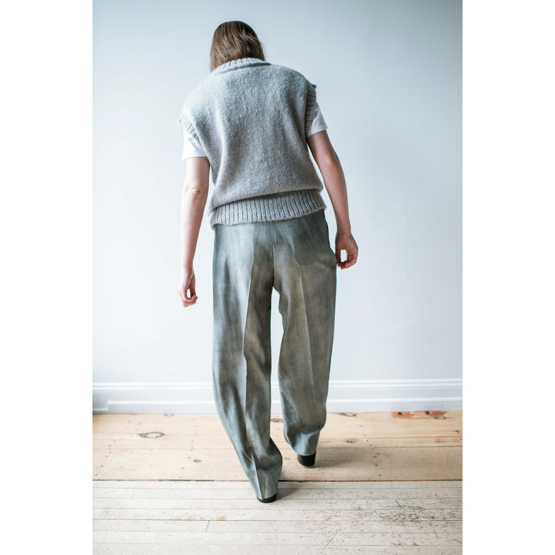 Sayaka Davis Belted Tucked Trousers in Concrete