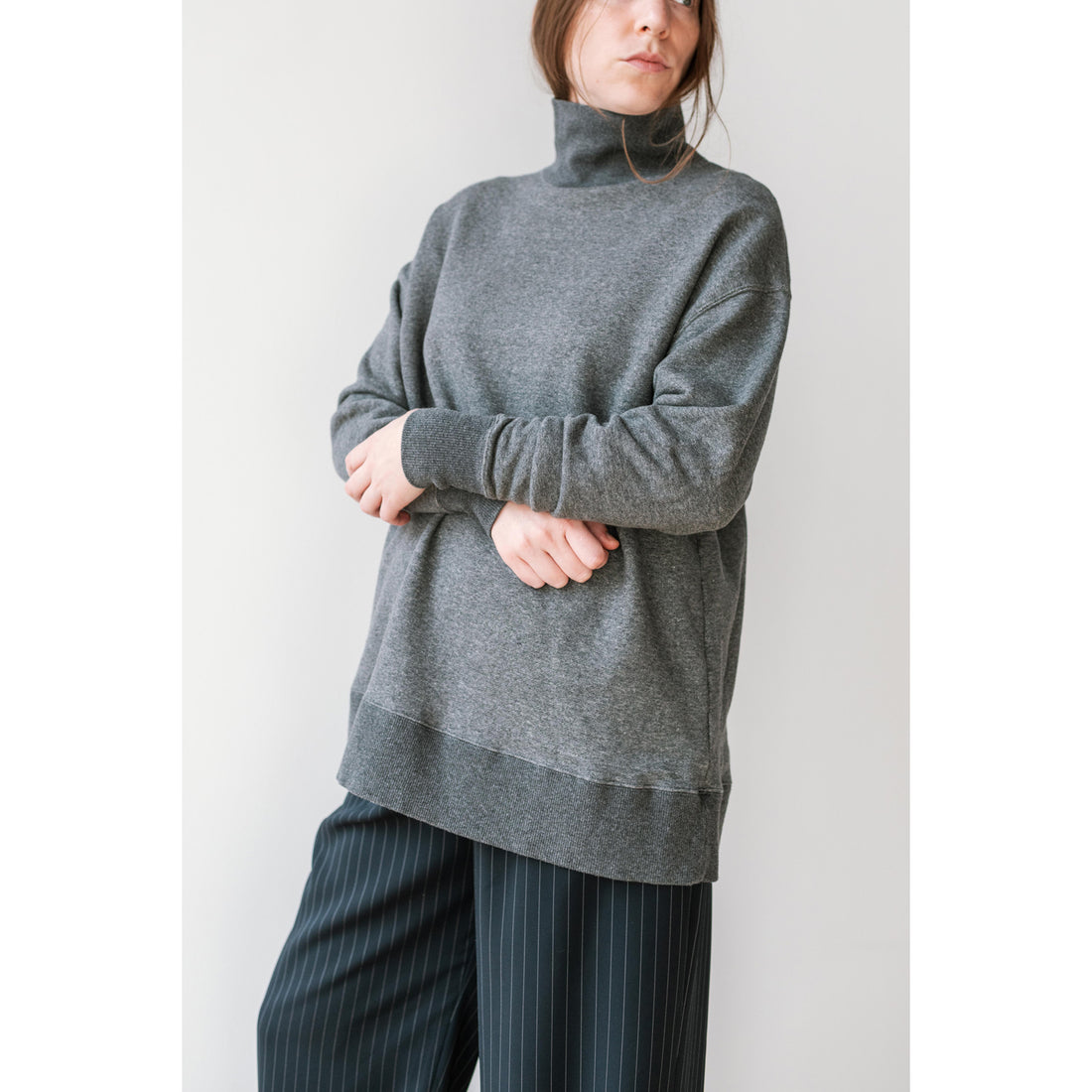 JUDITH Oversized Mockneck in Dark Grey Melange