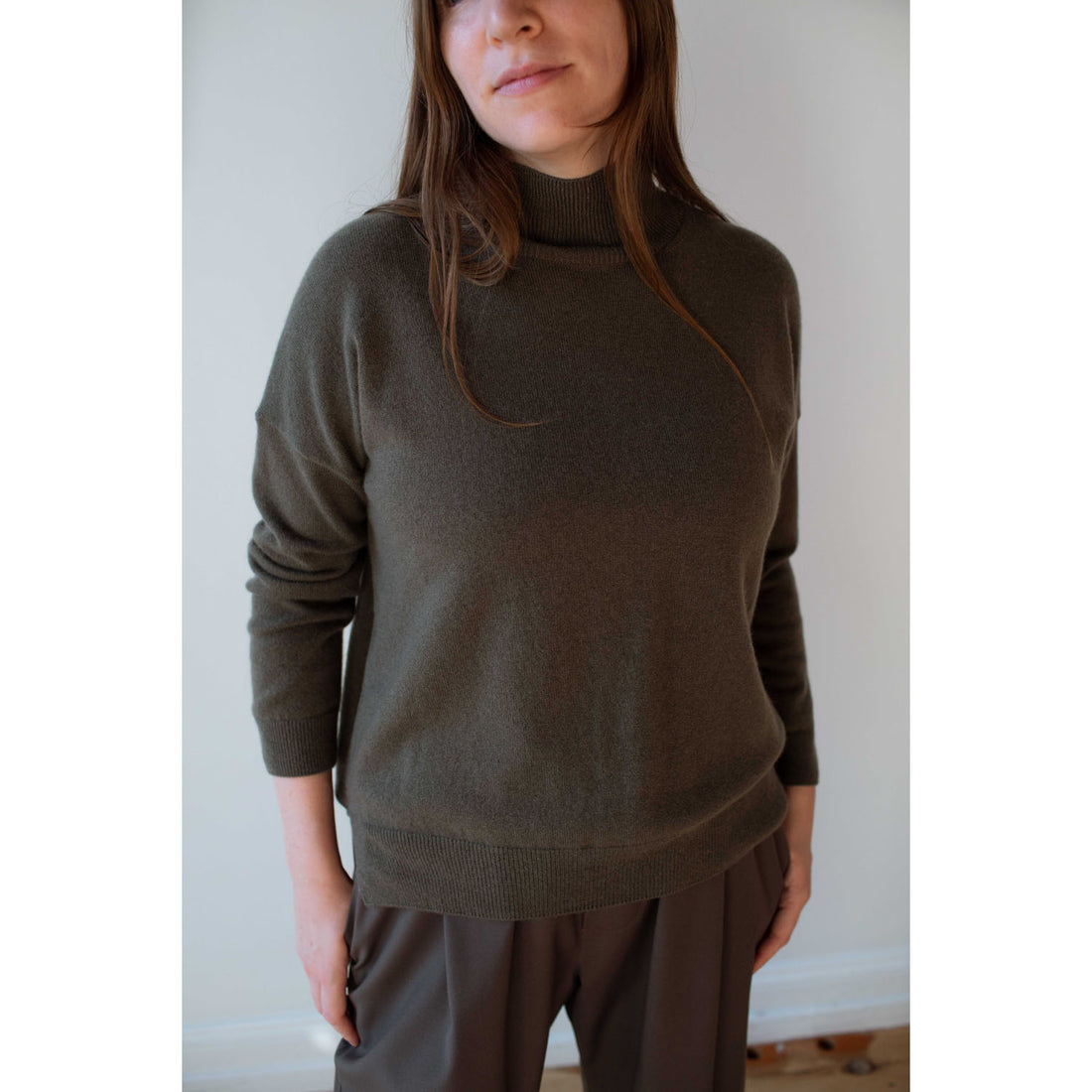 Evam Eva Cashmere Turtleneck in Khaki