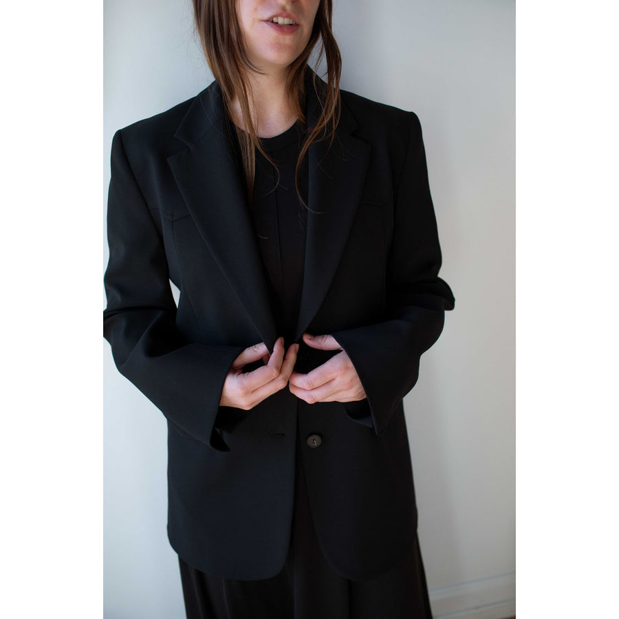 Nomia Oversized Yolk Blazer in Black