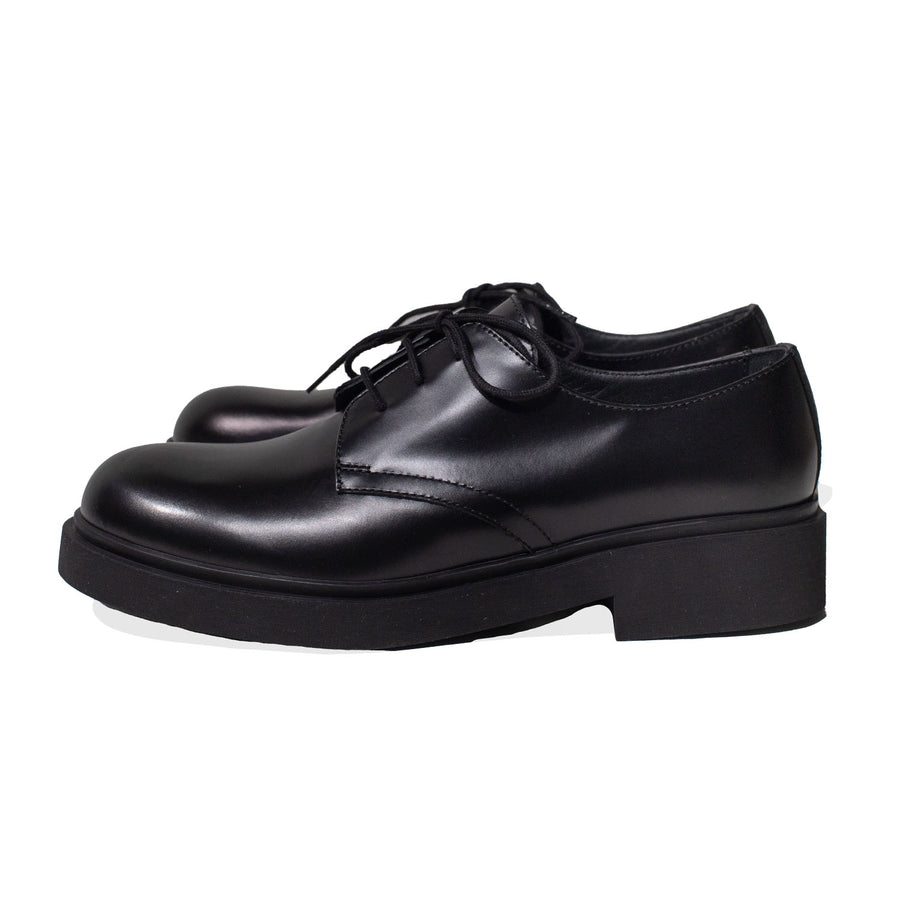 Legres Derby Shoe in Black