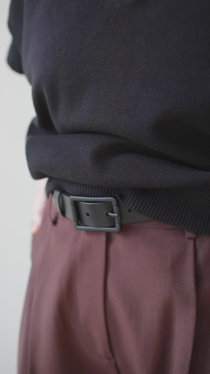 Studio Nicholson Leather Belt in Darkest Navy