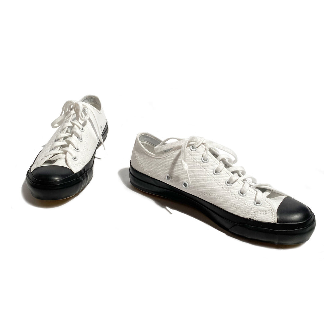 Evam Eva Canvas Sneakers in White/Black