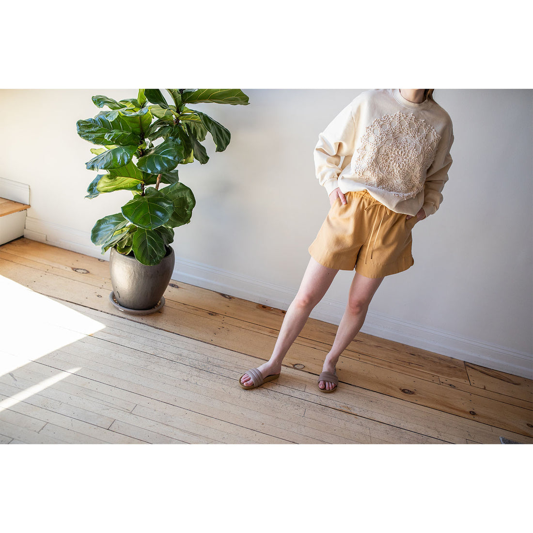 Rodebjer Mila Shorts in Warm Sand