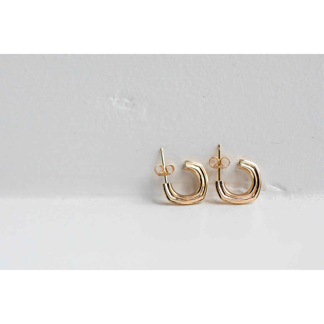 Ursa Major Fluted Hoops in Yellow 10k Gold